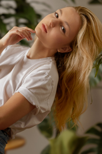 Amelia 068